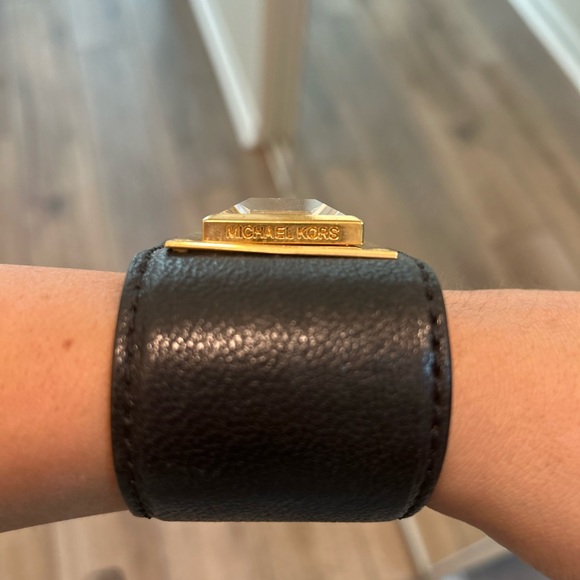 Michael Kors Leather & Gold Bracelet - Picture 5 of 7